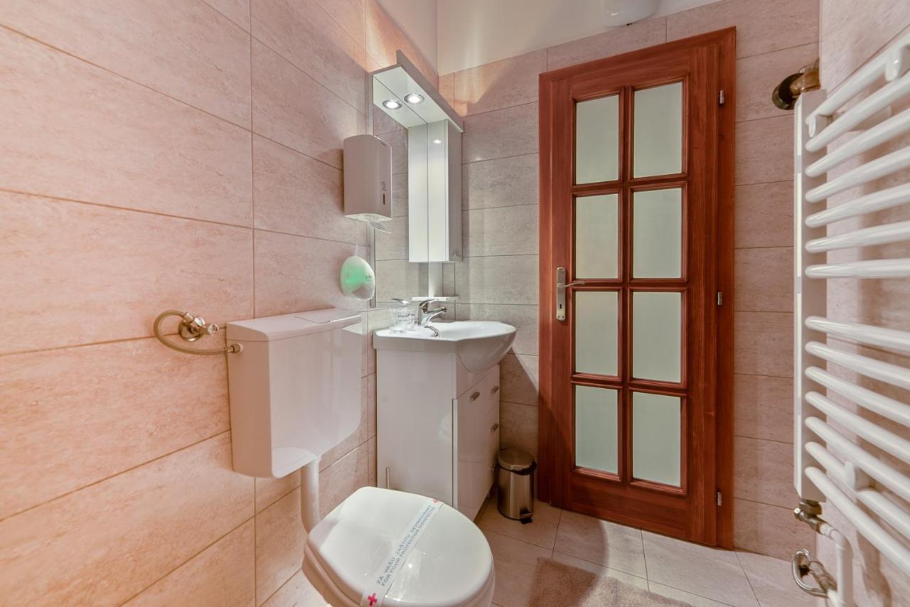 Dumalux Apartment 苏博蒂察 外观 照片
